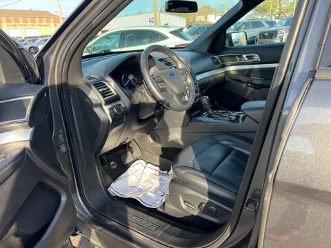 2017 Ford Explorer XLT