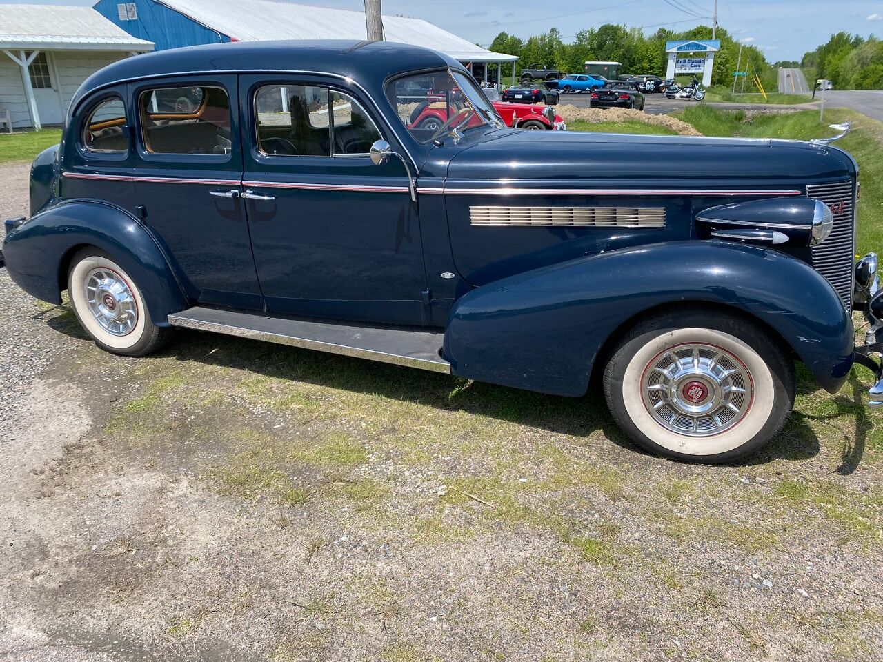 1937 Buick Special Sedan 20