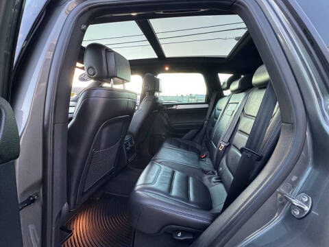 2014 Volkswagen Touareg V6 R-Line