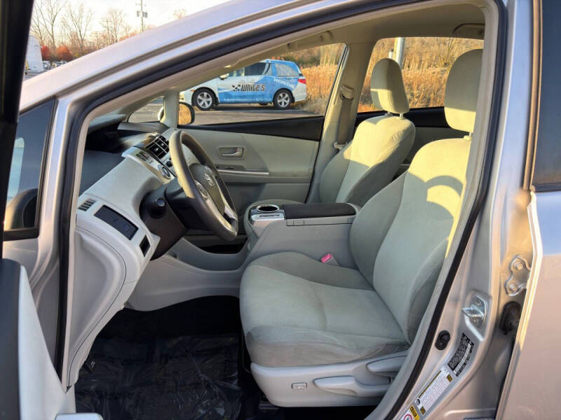 2012 Toyota Prius v Two