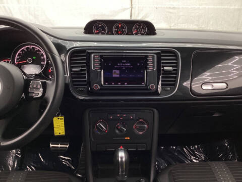 2016 Volkswagen Beetle R-Line SE