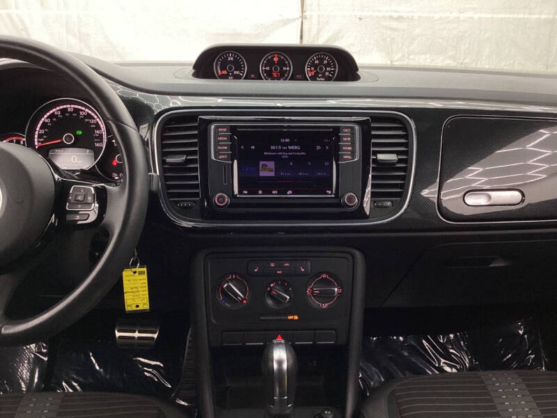 2016 Volkswagen Beetle R-Line SE