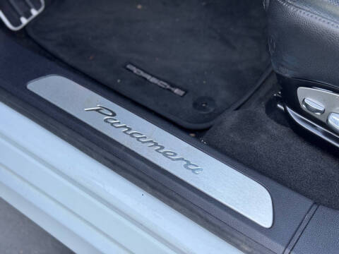 2015 Porsche Panamera