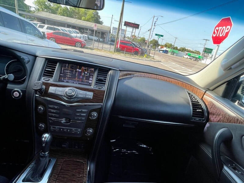 2017 Nissan Armada SV