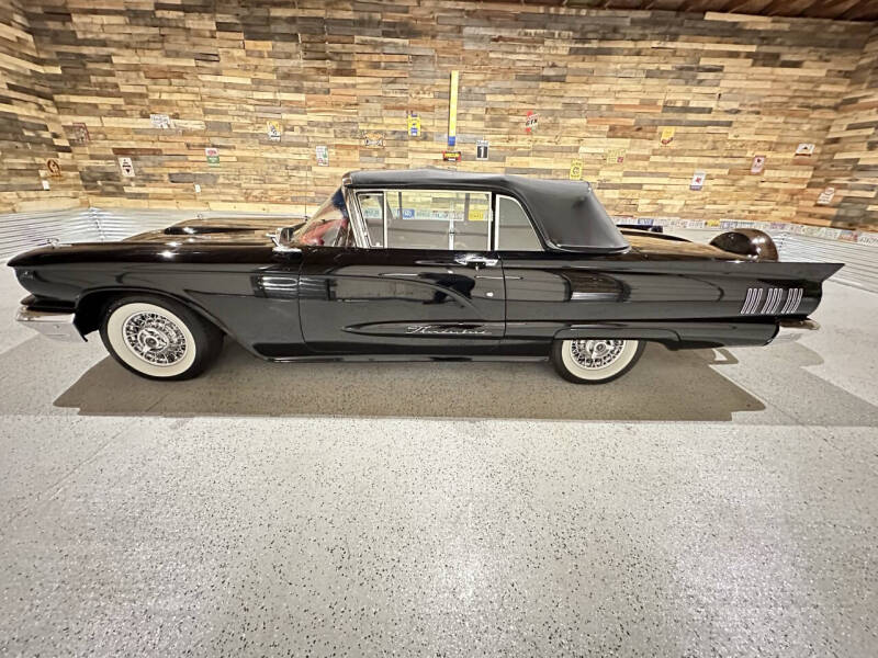 1960 Ford Thunderbird