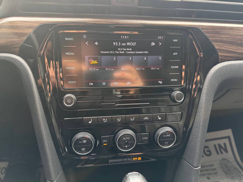 2022 Volkswagen Passat Limited Edition