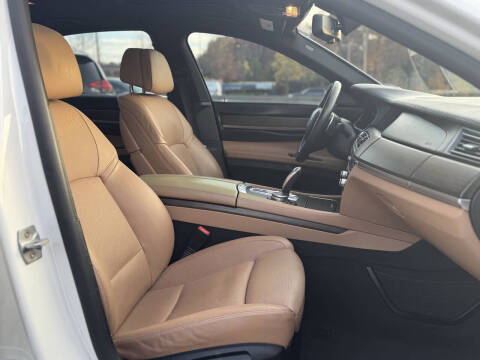 2015 BMW 7 Series 740i