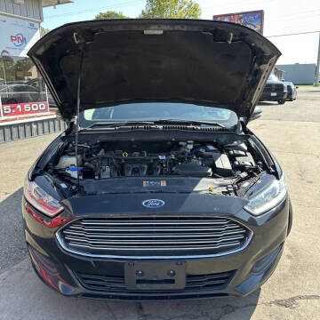 2015 Ford Fusion SE