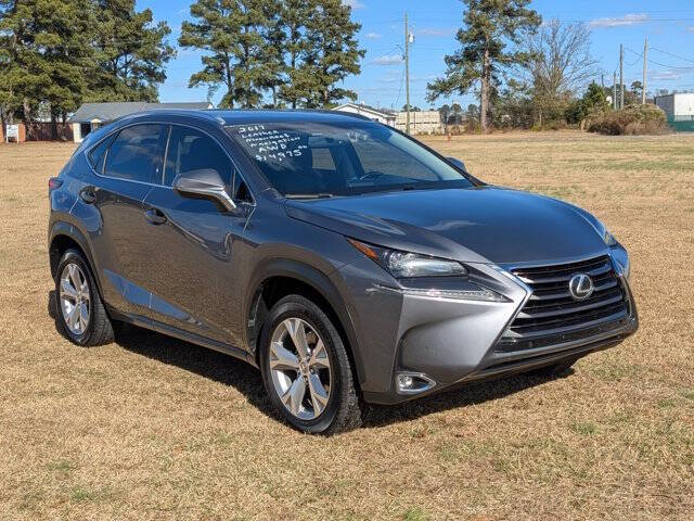 2017 Lexus NX 200t's photo
