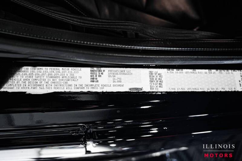 2005 Freightliner M2 106