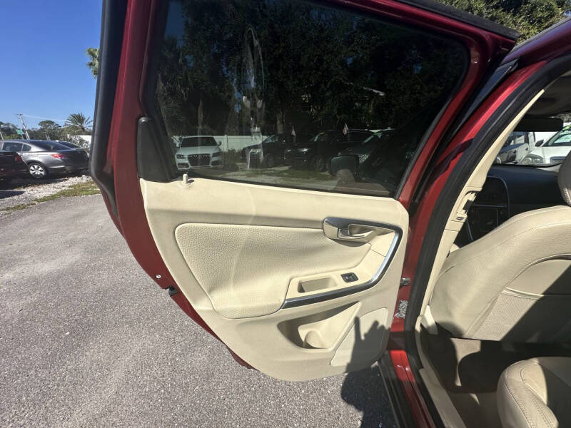 2013 Volvo XC60 3.2 Platinum