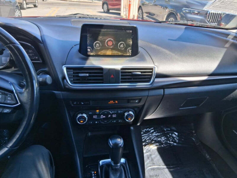 2017 Mazda MAZDA3 Grand Touring