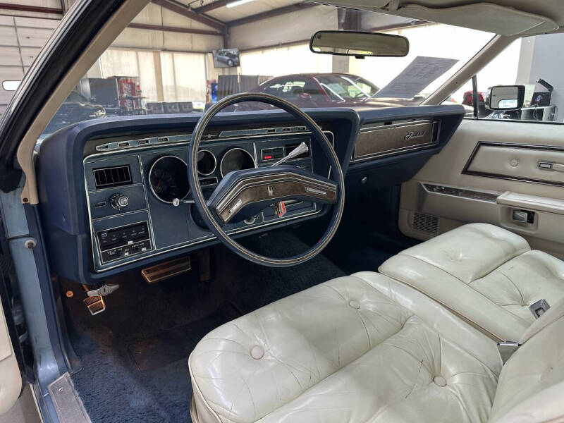 1975 Ford Thunderbird