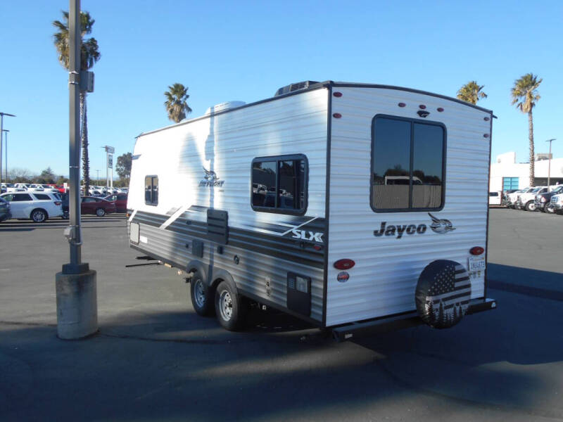 2022 Jayco M212 QBW