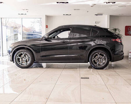 2025 Alfa Romeo Stelvio