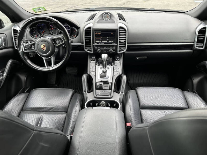2016 Porsche Cayenne