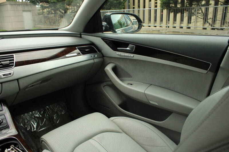 2012 Audi A8 quattro