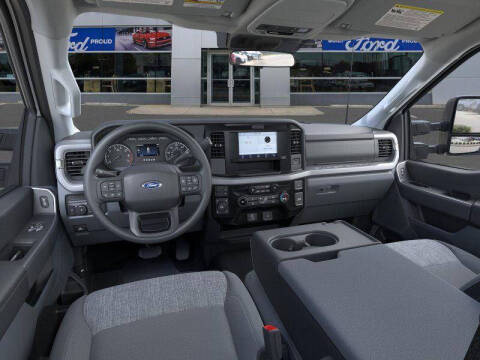 2025 Ford F-350 Super Duty XLT