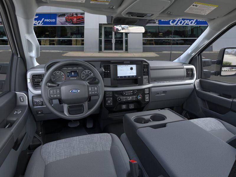 2025 Ford F-350 Super Duty XLT