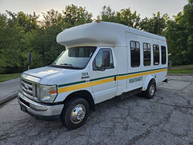 2011 Ford E-350 Shuttle Bus  for sale at Allied Fleet Sales in Saint Louis MO