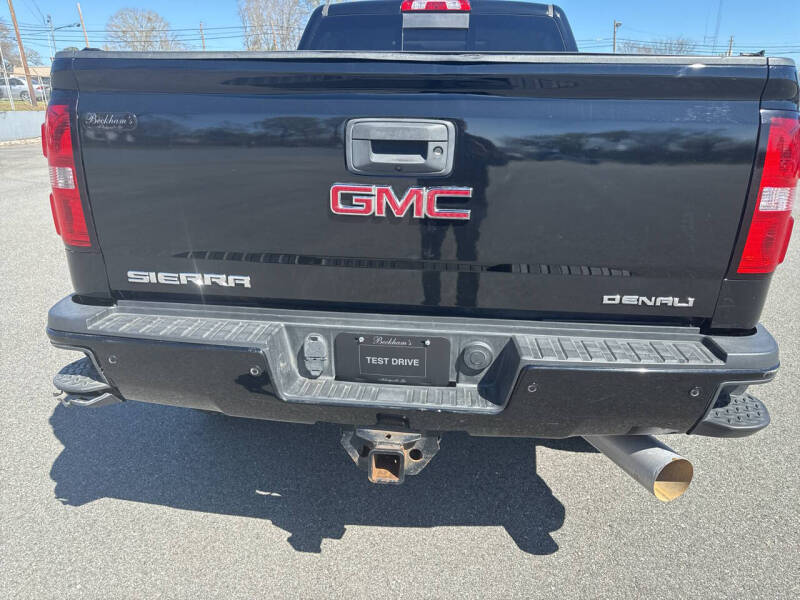 2017 GMC Sierra 2500HD Denali