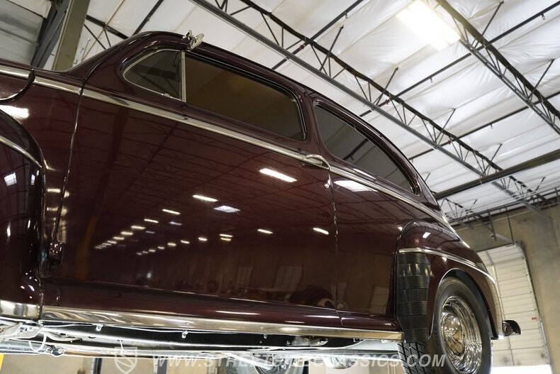 1947 Ford Deluxe