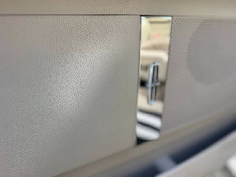 2011 Lincoln Navigator