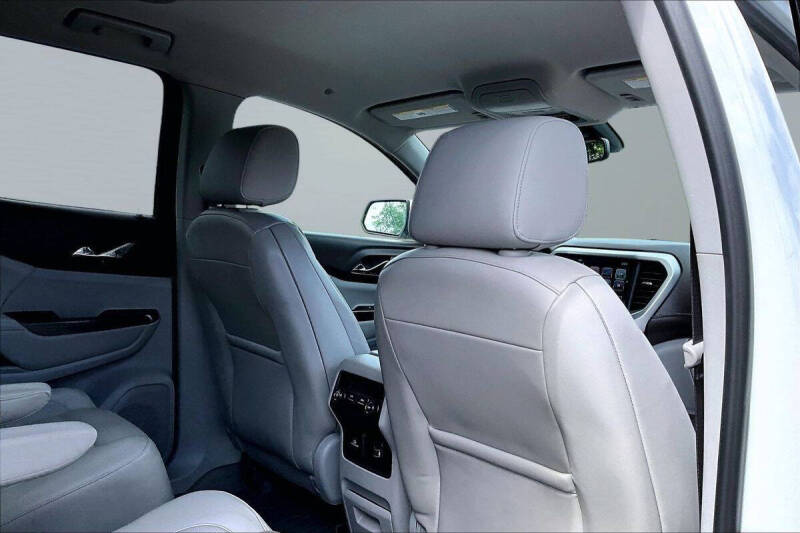 2017 GMC Acadia SLT-1
