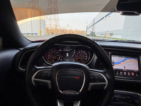 2016 Dodge Challenger SXT Plus