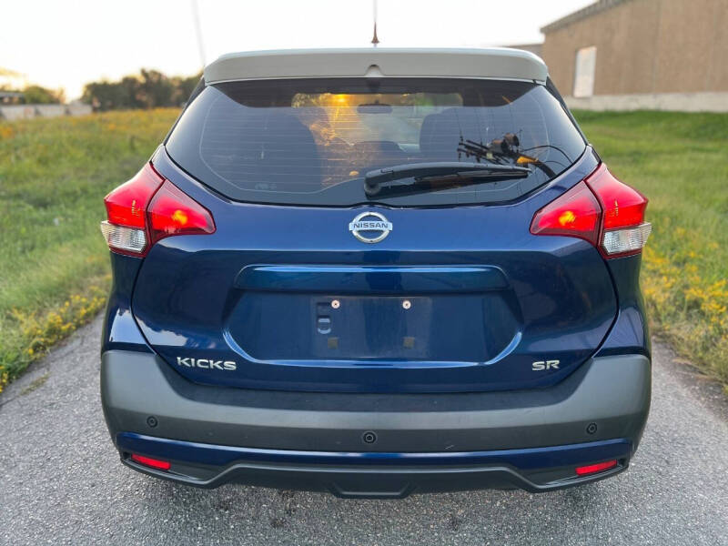 2018 Nissan Kicks SR