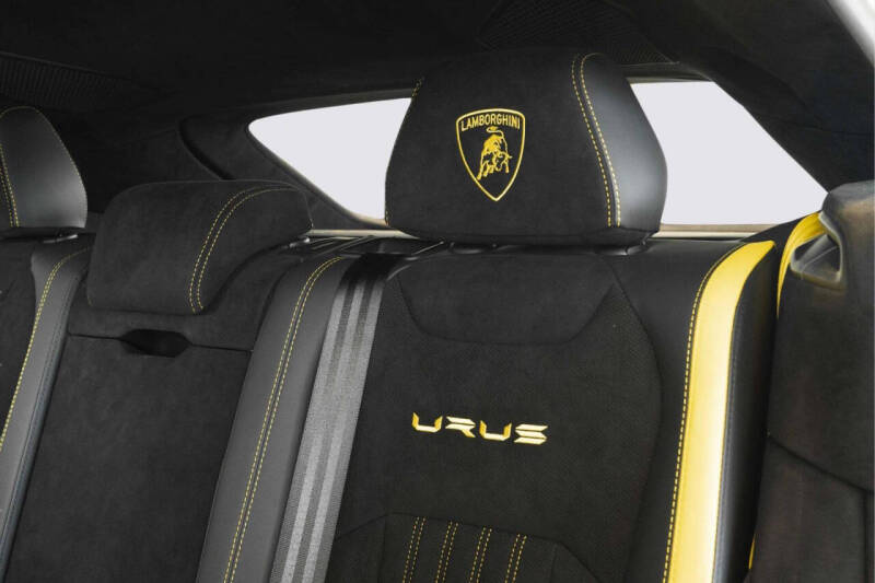 2024 Lamborghini Urus Performante