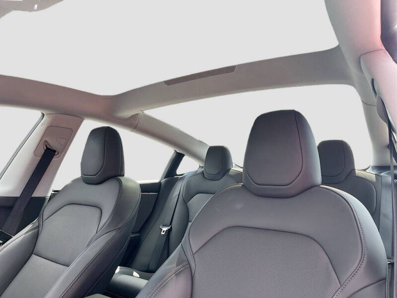 2025 Tesla Model 3 Long Range