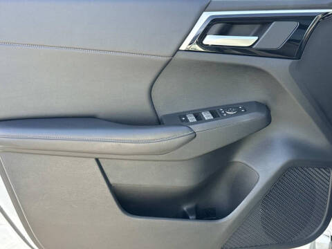 2024 Mitsubishi Outlander PHEV Ralliart