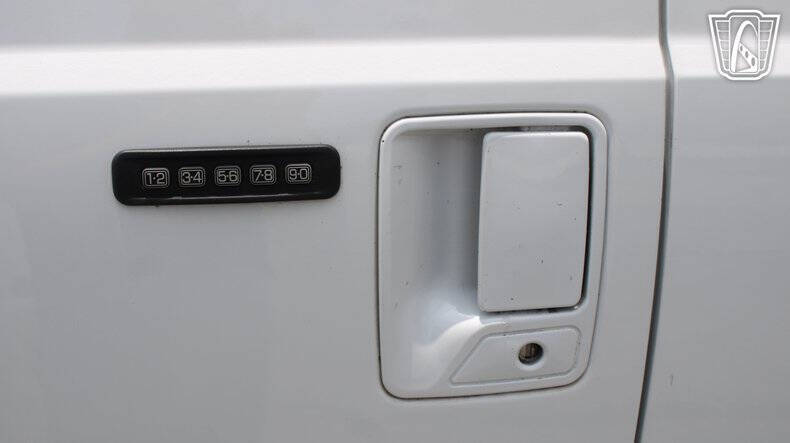 2005 Ford Excursion Eddie Bauer