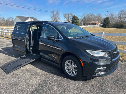 2022 Chrysler Pacifica Touring L