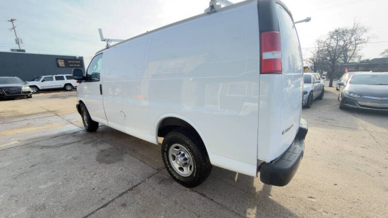 2017 Chevrolet Express 2500