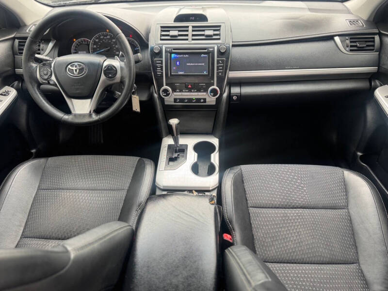 2012 Toyota Camry SE