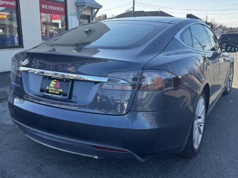 2015 Tesla Model S 70D