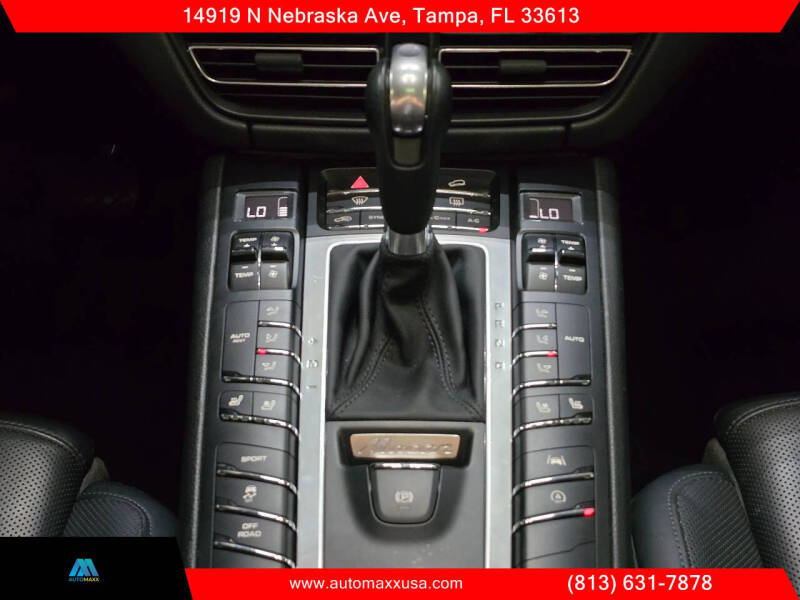 2021 Porsche Macan S