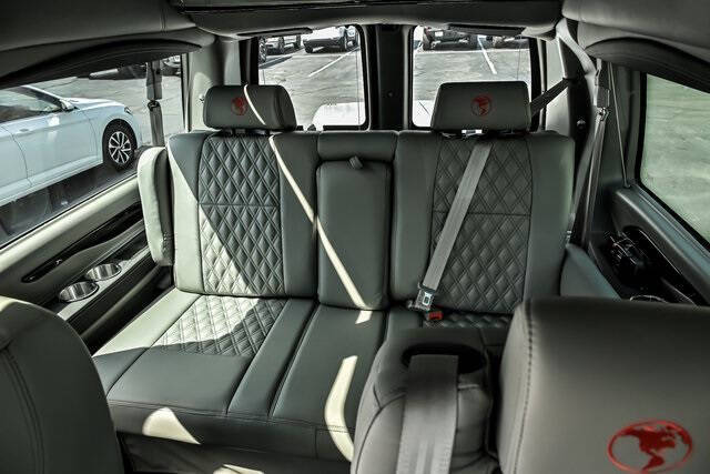 2025 GMC Savana 2500