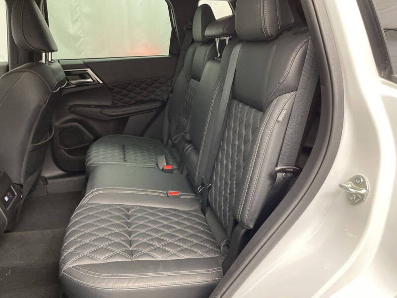 2022 Mitsubishi Outlander SEL