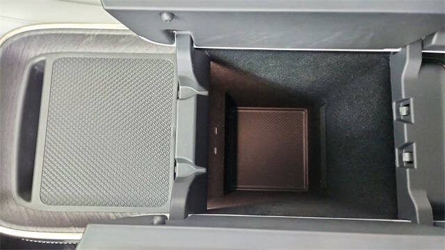 2023 Rivian R1T Adventure