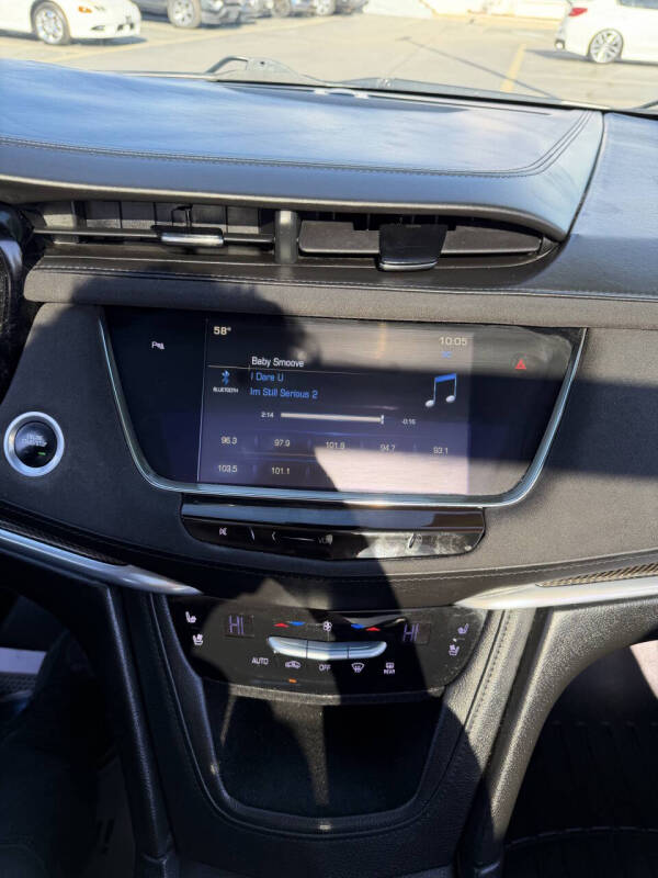 2017 Cadillac XT5 Platinum