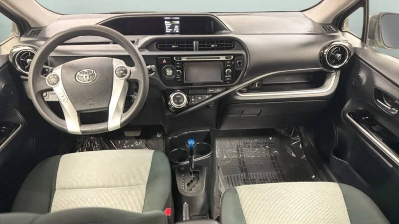 2015 Toyota Prius c One