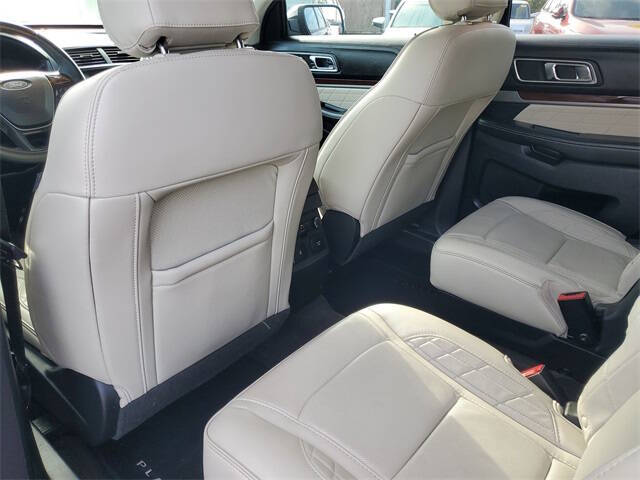 2017 Ford Explorer Platinum