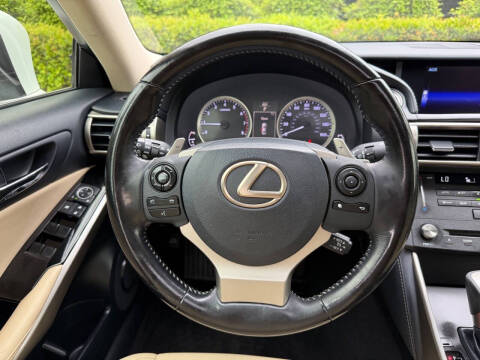 2016 Lexus IS 200t