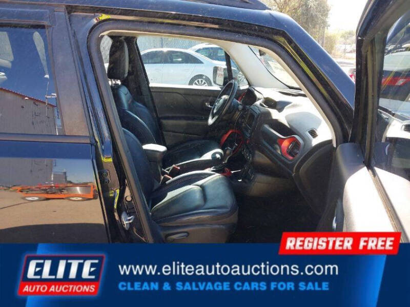 2016 Jeep Renegade Trailhawk