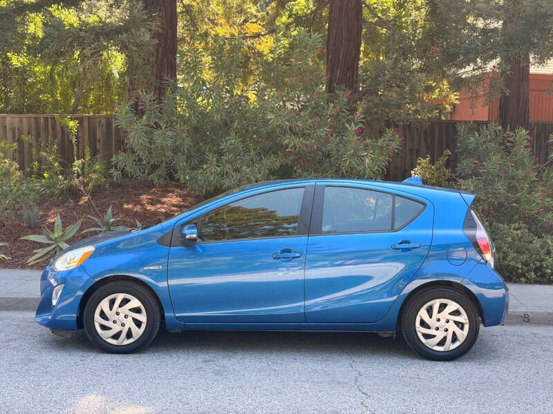 2015 Toyota Prius c Two