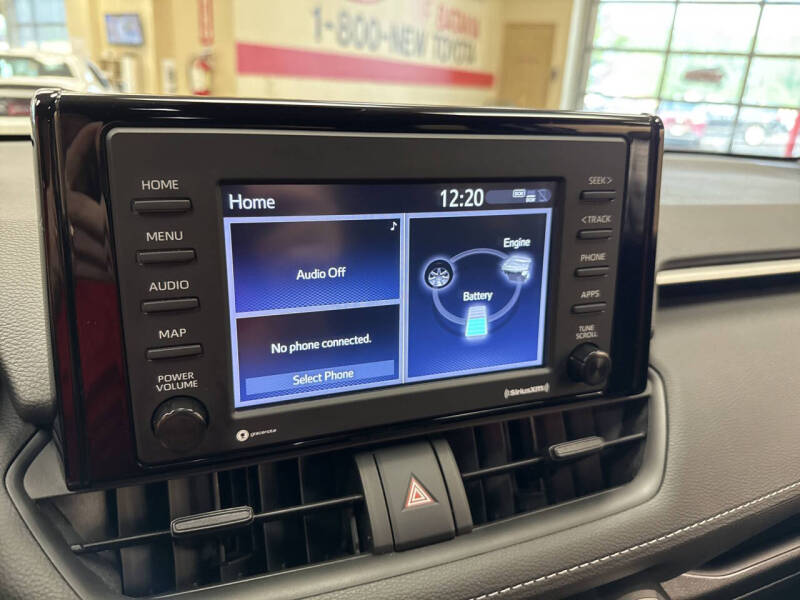 2022 Toyota RAV4 Hybrid XLE