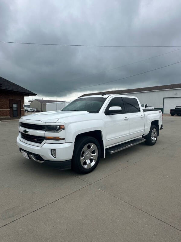 2016 Chevrolet Silverado 1500 LT Z71 photo 3